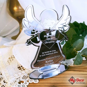 Благодарность крестным, Ангел, Причастие