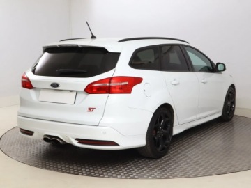 Ford Focus III ST Kombi 2.0 EcoBoost 250KM 2018 Ford Focus 2.0 EcoBoost ST, Skóra, Navi, Klima, zdjęcie 4