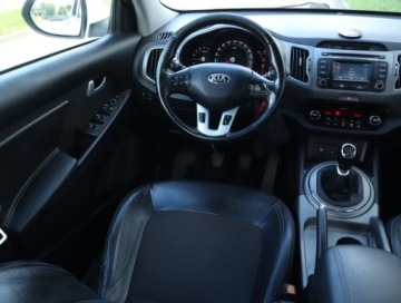 Kia Sportage III SUV Facelifting 2.0 CRDi 136KM 2014 Kia Sportage 2.0 CRDi, Skóra, Klima, Klimatronic, zdjęcie 6