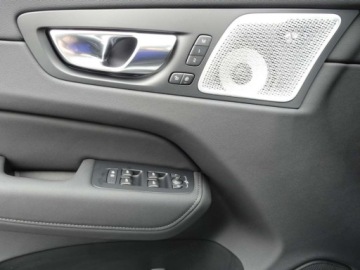 Volvo XC60 II 2026 VOLVO XC60 B5 AWD Ultra Dark Suv 2.0 (250 KM) 2026, zdjęcie 11