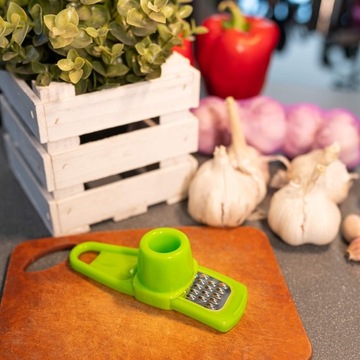 ПЛОСКАЯ ТЕРКА ДЛЯ ЧЕСНОКА, ИМБИРЯ, ОРЕХОВ ДЛЯ НАРЕЗКИ, МАЛЕНЬКАЯ СТАЛЬНАЯ ИЗМЕЛЬЧИТЕЛЬ