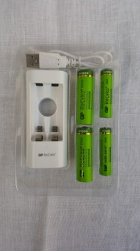 USB-зарядное устройство GP ReCyko + 4 аккумулятора