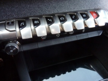 Peugeot 3008 II Crossover 1.2 PureTech 130KM 2017 Peugeot 3008 GT-Line*Benzyna, zdjęcie 22