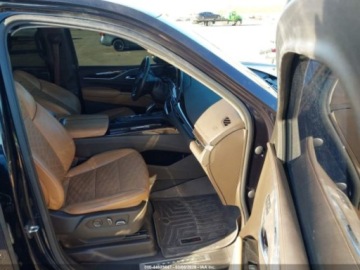 Cadillac Escalade III 2021 Cadillac Escalade Premium Luxury 2021 6.2 Benzyna 420KM, zdjęcie 9