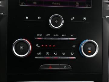 Renault Megane IV Hatchback 5d 1.2 Energy TCe 100KM 2017 Renault Megane 1.2 TCe, Klima, Klimatronic, zdjęcie 16