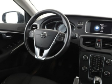 Volvo V40 II 2019 Volvo V40 Momentum navi PDC tempomat LED, zdjęcie 15