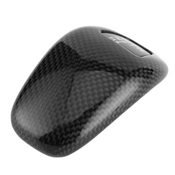 Чехол на ручку КПП в салоне автомобиля