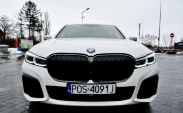 BMW Seria 7 G11-G12 Sedan Facelifting 4.4 750i 530KM 2020 BMW Seria 7 M-Pakiet X-Drive Maly przebieg, Bogata wersja wyposazenia,, zdjęcie 20