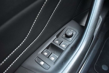 Volkswagen Arteon Fastback Facelifting 2.0 TDI SCR 150KM 2022 Volkswagen Arteon 2.0TDI 150KM DSG SB Elegance COMBI Pak.Premium Hak ACC K, zdjęcie 23