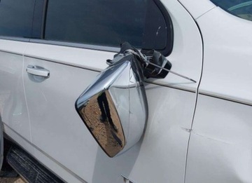 Chevrolet Tahoe GMT900 2023 Chevrolet Tahoe 2023, 5.3L, 4x4, PREMIER, od ubezpieczalni 5.3 Benzyna, zdjęcie 5