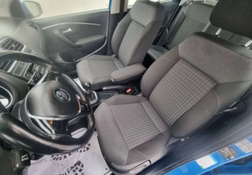 Volkswagen Polo V Hatchback 3d Facelifting 1.2 TSI BlueMotion Technology 90KM 2016 Volkswagen Polo Lift SLICZNY 1.2 Benzynka NISKI PRZEBIEG Bogata Wersja ORY, zdjęcie 6