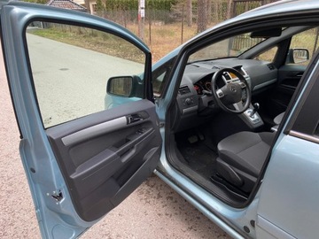 Opel Zafira B 1.8 ECOTEC 140KM 2009 Opel Zafira Opel Zafira 1.8b Automat 140KM 7-Foteli Super Stan 1.8, zdjęcie 8