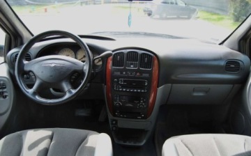 Chrysler Voyager V Grand Voyager 2.8 CRD 150KM 2005 Chrysler Voyager GWARANCJA, 2005r, 2.8 Diesel 150KM, Automat, ISOFIX, Nisk, zdjęcie 10