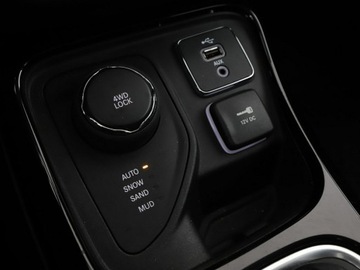 Jeep Compass II SUV 2.0 MJD 140KM 2017 Jeep Compass automat 4x4 navi kamera półskóra, zdjęcie 27