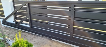 Brama aluminiowa 4 m x 1,5 m przesuwna