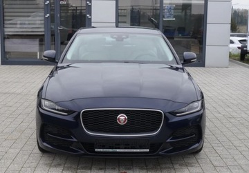Jaguar XE Sedan Facelifting 2.0 i4D 180KM 2020 Jaguar XE 2.0D 180KM 100Bezwypadkowy Jak Nowy Oplacony 93.000km 2.0, zdjęcie 4