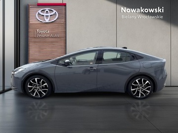 Toyota Prius V (XW60) 2.0  Hybrid Dynamic Force Plug-in 223KM 2023 Toyota Prius Plug-in Hybrid Executive V (2023-), zdjęcie 3