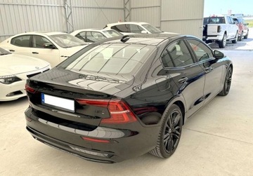 Volvo S60 III Sedan Facelifting 2.0 B5 250KM 2024 Volvo S60 4X4 S60 PLUS DARK 2.0 BENZ 250 KM 2024r Warszawa 2.0 Benzyna, zdjęcie 5