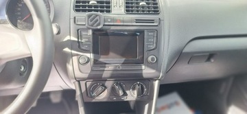 Volkswagen Polo V Hatchback 3d Facelifting 1.4 TDI 75KM 2016 Volkswagen Polo klima mały przebieg, zdjęcie 12