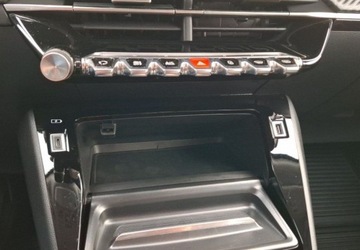 Peugeot 2008 II SUV 1.2 PureTech 130KM 2022 Peugeot 2008 1.2 PureTech Allure SS EAT8 1.2 Benzyna 130KM, zdjęcie 25