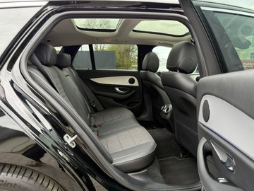 Mercedes Klasa E W213 Kombi Plug-in Facelifting 2.0 E300de 306KM 2022 Mercedes E 300 e Hybryda 50km na prądzie 2022, zdjęcie 27