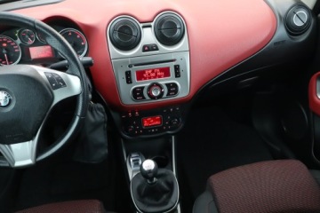 Alfa Romeo MiTo Hatchback 3d 1.3 JTDM-2 95KM 2010 Alfa Romeo MiTo 1.3 JTDM, Klima, Klimatronic, zdjęcie 7