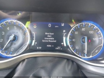 Chrysler Pacifica II 2024 Chrysler Pacifica Touring L 2024 3.6l 3.6 Benzyna 287KM, zdjęcie 10