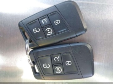 Volkswagen Tiguan II 2022 Volkswagen Tiguan 2022 Volkswagen Tiguan 2.0T SE R-Line Black FWD 2.0 184KM, zdjęcie 15