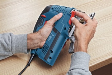 WYRZYNARKA BOSCH GST 160 BCE 800W 0601518000