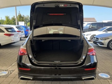 Mercedes Klasa E W214 Sedan 2.0 220d 197KM 2025 MERCEDES-BENZ E Klasa 220 d AMG 2.0 (197KM) 2025, zdjęcie 5