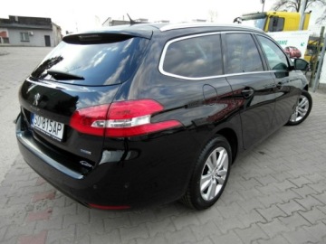 Peugeot 2017 Peugeot 308 Allure Kamera Panorama Dach 1.2 Benzyna 96KM, zdjęcie 5