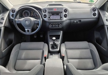 Volkswagen Tiguan I SUV 1.4 TSI BlueMotion 150KM 2011 Volkswagen Tiguan Volkswagen Tiguan I 1,4 TSI 150 KM Team Serwisowany Bezw, zdjęcie 17