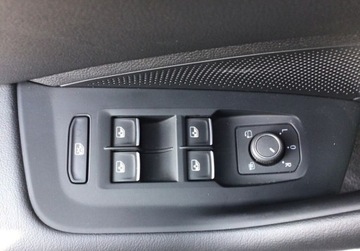 Volkswagen Passat B8 Variant Facelifting 1.5 TSI EVO 150KM 2024 Volkswagen Passat Elegance, ACC, Podgrzewana kierownica, GPS,Kamera,ergoAc, zdjęcie 14