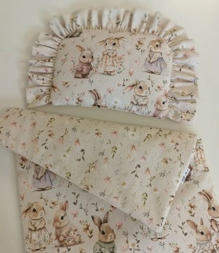 ДЕРЕВЯННАЯ КУКОЛЬНАЯ КРОВАТЬ+ПОСТЕЛЬНОЕ С ЗАОЛИКОМ И ЦВЕТАМИ