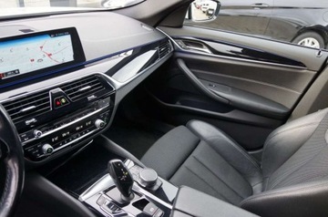 BMW Seria 5 G30-G31 Touring 520d 190KM 2018 BMW Seria 5 2.0 Diesel 190 KM, 4x4, Navi, Kamera, Polskora, LED, GWARANCJA, zdjęcie 25