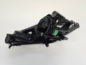 PEUGEOT SATELIS 125/250/500 лампа передней фары левая