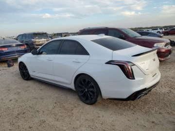Cadillac 2024 Cadillac CT4 V, 2024r., 4x4, 2.7L 2.7 Benzyna 325KM, zdjęcie 3