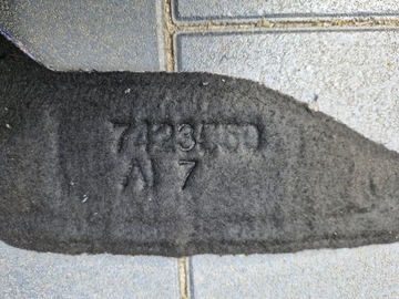 BMW 5 G30 G31 F90 TLUMENÍ PODLAHY ZADNÍ 7423550