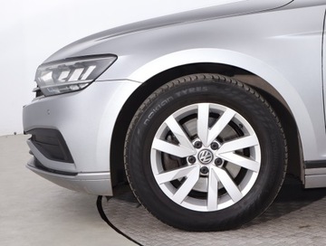 Volkswagen Passat B8 Variant 2.0 TDI BlueMotion SCR 150KM 2019 VW Passat 2.0 TDI, Salon Polska, Automat, Klima, zdjęcie 13