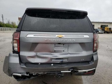 Chevrolet Suburban GMT900 2021 Chevrolet Suburban 2021, 5.3L, 4x4, K1500 LT, od ubezpieczalni 5.3 Benzyna, zdjęcie 1