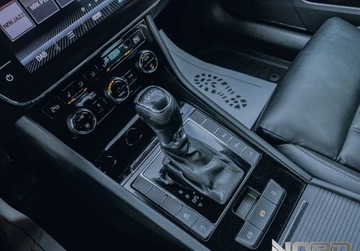 Skoda Superb III Kombi Facelifting 2.0 TDI SCR 150KM 2020 Skoda Superb Bezwypadkowy, FV23, 4x4, DSG, KredytowanieLeasing, gwarancja., zdjęcie 22