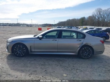 BMW Seria 7 G70 2022 BMW Seria 7 740 I 2022 3.0l 3.0 Benzyna 335KM, zdjęcie 2