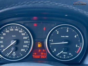 BMW X1 E84 Crossover sDrive18d 143KM 2011 BMW X1 X-1 Maly przebieg 2.0 Diesel 143KM 2.0 Diesel 143KM, zdjęcie 10