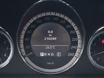 Mercedes Klasa E W212 Coupe 250 CGI BlueEFFICIENCY 204KM 2010 Mercedes E E 250, Automat, Skóra, Xenon, Klima, zdjęcie 10