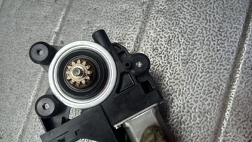 MOTOREK OKNO LEVÝ ZADNÍ VOLVO V70 970715-101