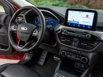 Ford Escape III 2022 Ford escpe (kuga) 4x4 AWD 2.0 bezyna, zdjęcie 19