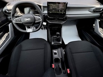 Dacia Bigster 1.2 TCe 130KM 2025 Od ręki - Essential 4x4 1.2 TCe mHEV 130KM, zdjęcie 5