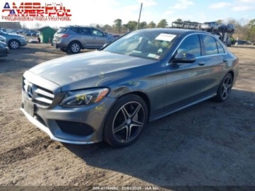 Mercedes Klasa C W205 2017 Mercedes-Benz Klasa C 2017 Mercedes-Benz C-Class C 300 4MATIC Sedan Luxury, zdjęcie 1