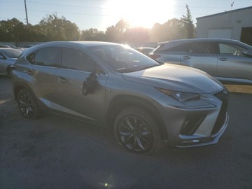 Lexus NX II 2021 Lexus NX 300 Base 2021 2.0L 2.0 Benzyna 235KM, zdjęcie 4