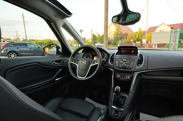 Opel Zafira C Tourer 1.6 CDTI ECOTEC 136KM 2016 Opel Zafira OPC line Panorama 7osób Kamera LED Radar OPC line, zdjęcie 35
